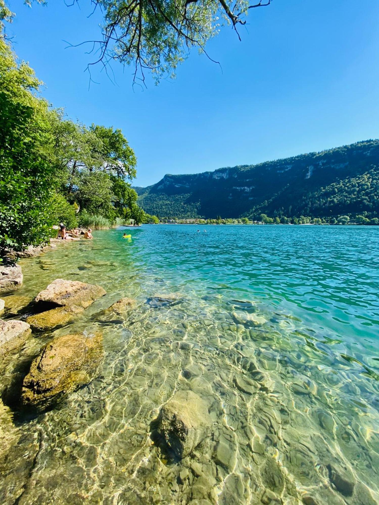 Lumineux, Centre-Ville D'Oyonnax, A 2 Pas Des Lacs ภายนอก รูปภาพ